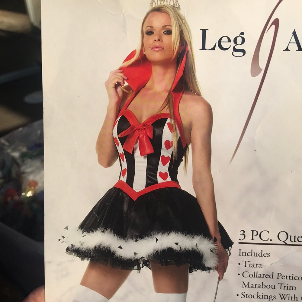 Queen of Hearts Costume ♥️